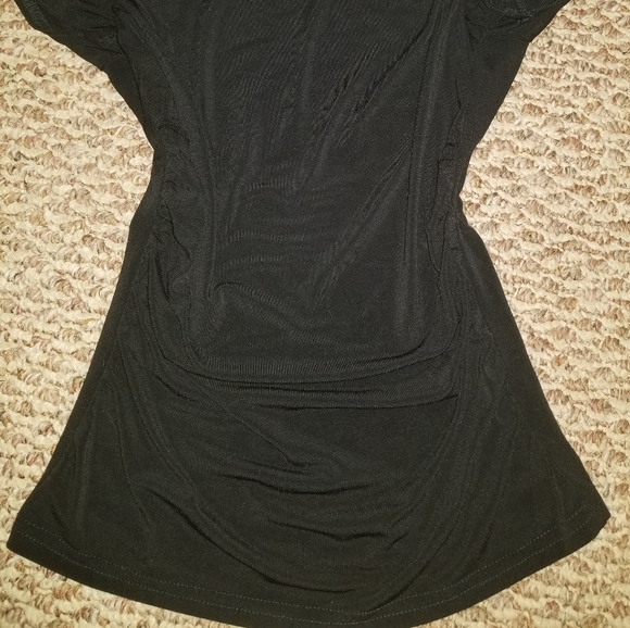 Two cute tops - Picture 3 of 10